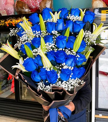 Blue Gala Lilly Bouquet