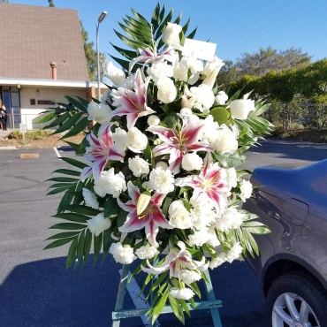 Funeral Spray &#8211; White Roses &#038; Pink Lilies