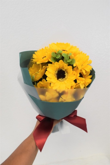 Small Sunflower Bouquet
