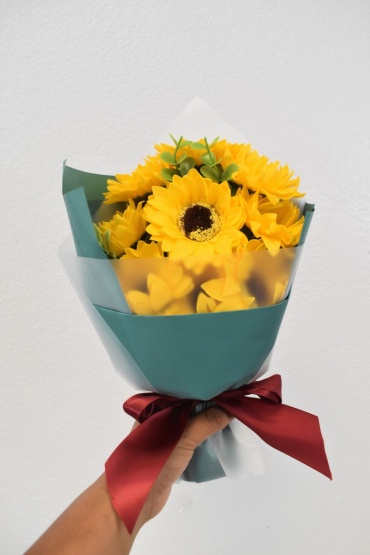 Small Sunflower Bouquet