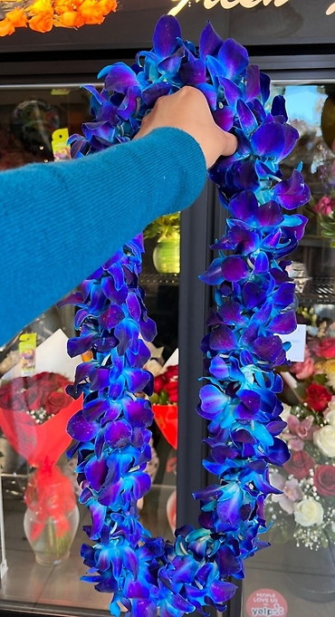 Double Blue Orchid Lei