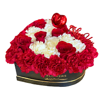 Carnations and roses Medium heart