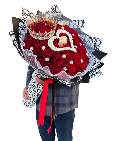 50 Roses W/Baby Breath Heart